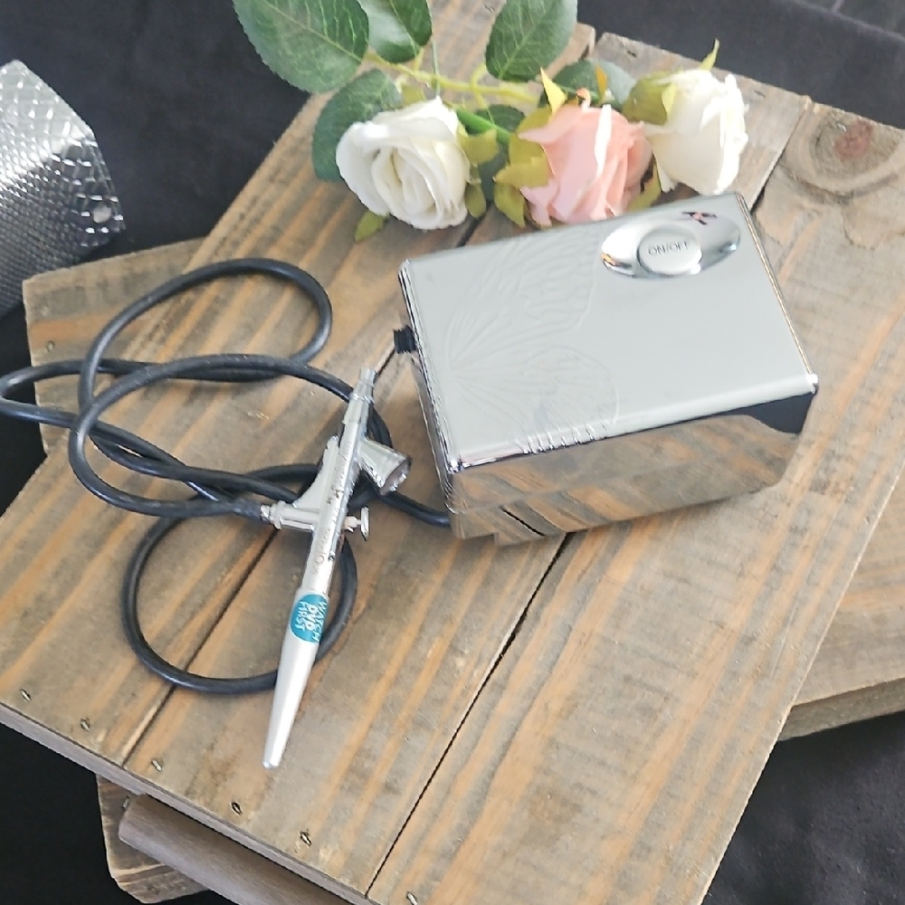 Silver Makeup Airbrush Kit